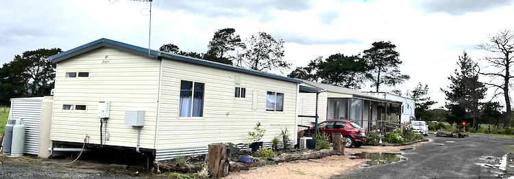 Private and rental cabins and sites at Settlers Rest